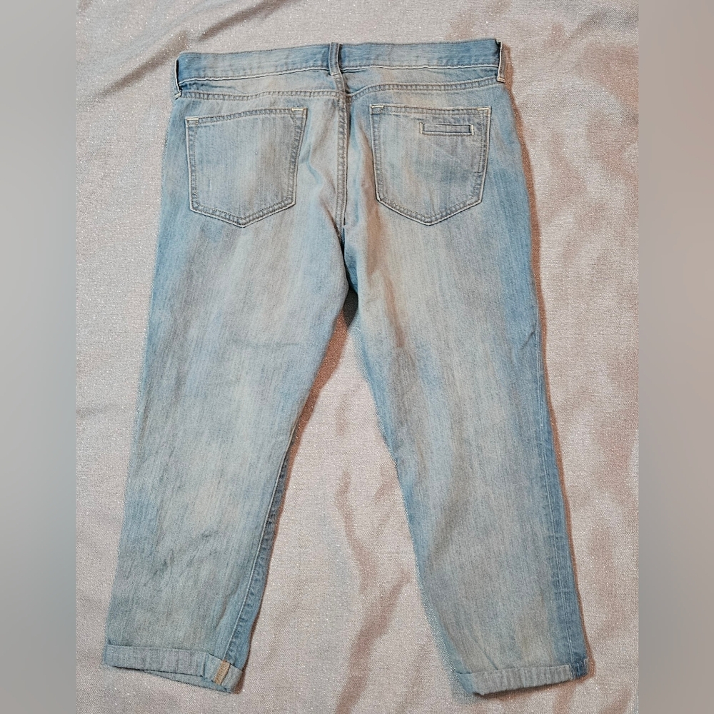 Old Navy Light Washed Rolled Hem Jeans Cropped Med Rise Size 12 - Picture 3 of 10